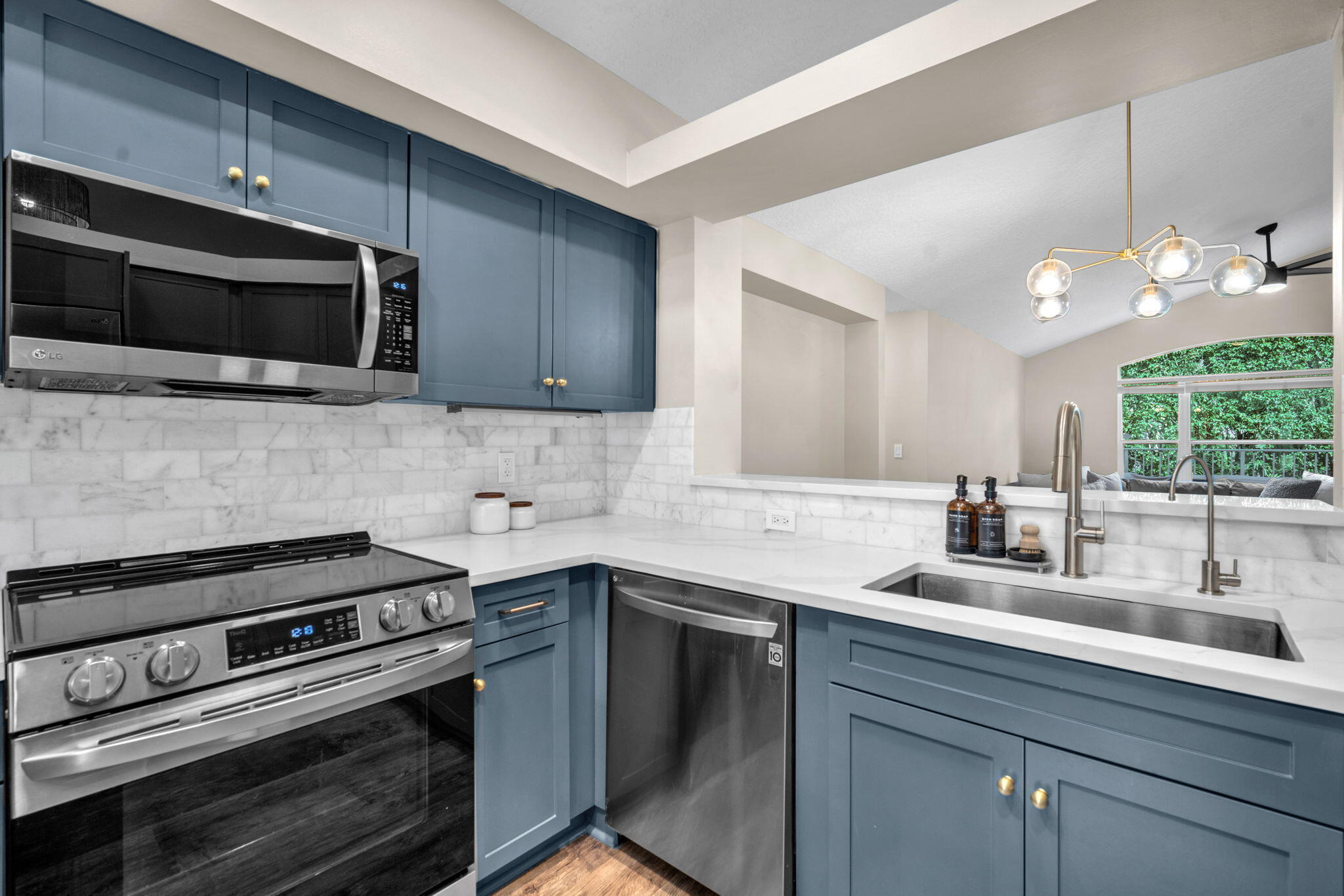 3005 Casa Rio Court Riviera Beach, FL 33418 - Photo 18 of 52 43-web-or-mls-DSC05668