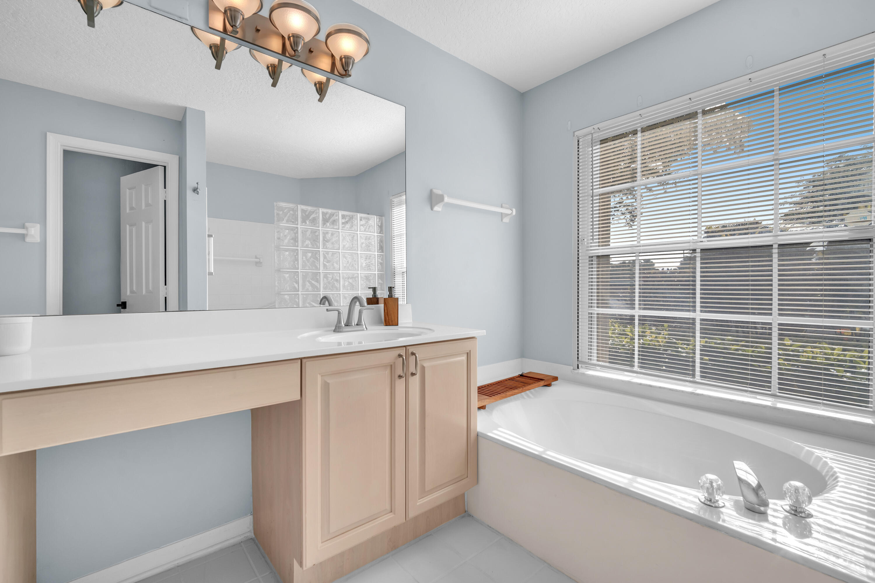 3005 Casa Rio Court Riviera Beach, FL 33418 - Photo 35 of 52 DSC05862