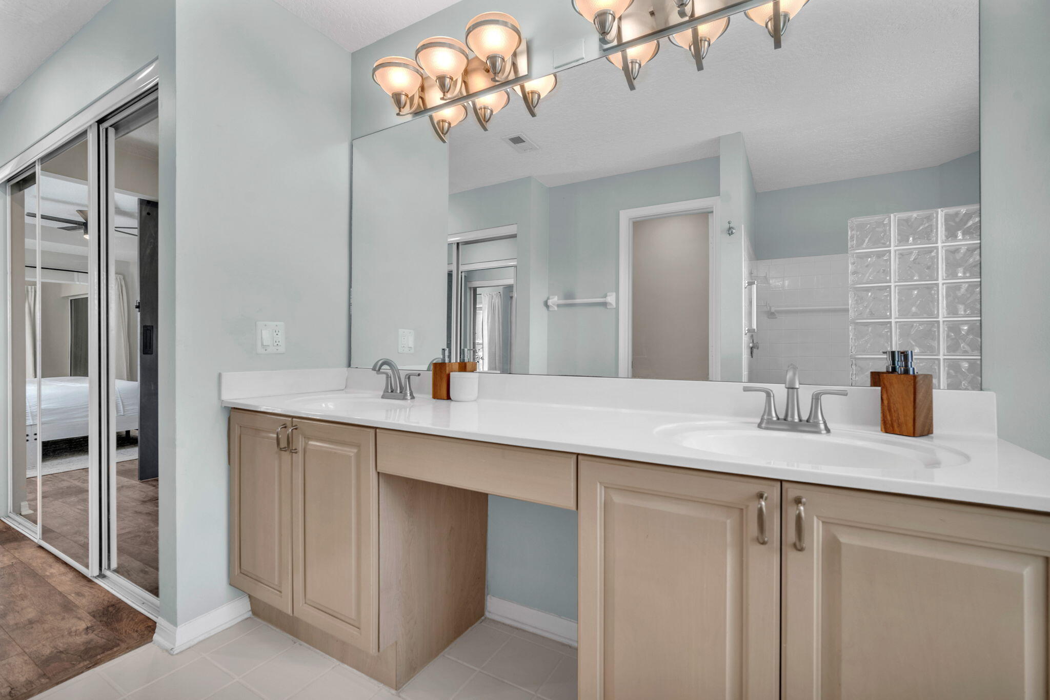 3005 Casa Rio Court Riviera Beach, FL 33418 - Photo 36 of 52 36-web-or-mls-DSC05640