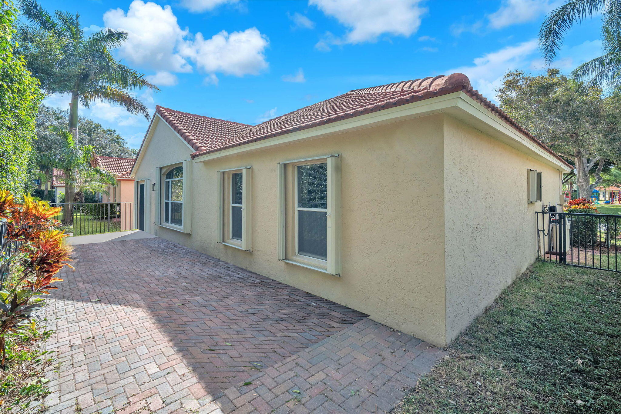 3005 Casa Rio Court Riviera Beach, FL 33418 - Photo 45 of 52 26-web-or-mls-DSC05613