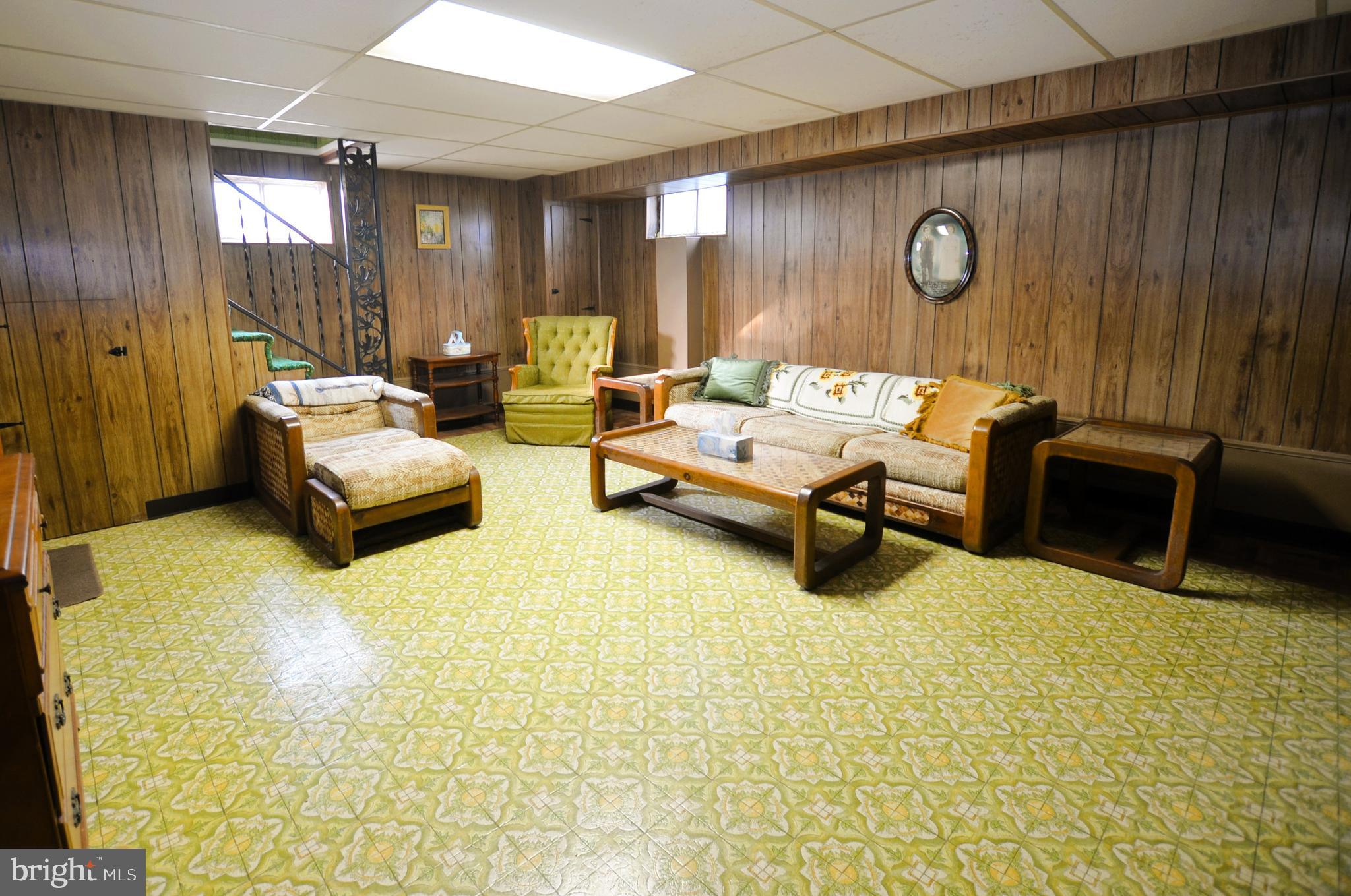 151 Riverview Drive New Castle, DE 19720 - Photo 22 of 28 Downstairs Family Room