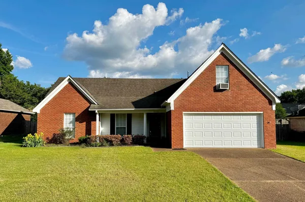 $309,999 | 6895 Tiffany Oaks Cove, Bartlett, TN 38135