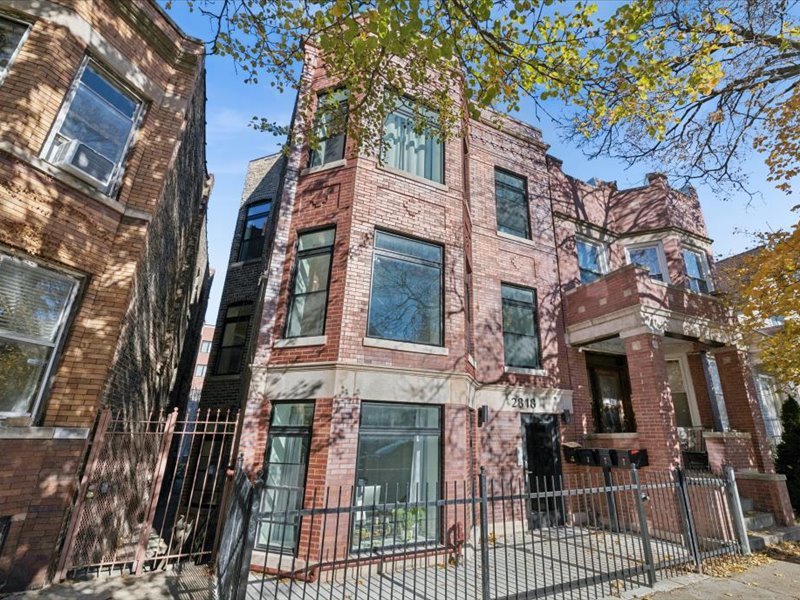 2818 West Fletcher Street, Unit 1 Chicago, IL 60618 - Photo 18 of 18 front view of a building