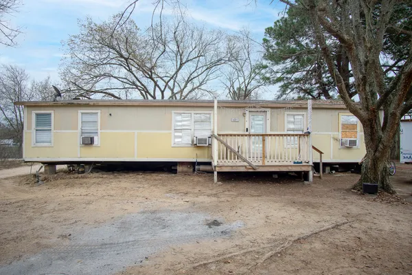 $260,000 | 133 Horseshoe Drive, Bastrop, TX 78602