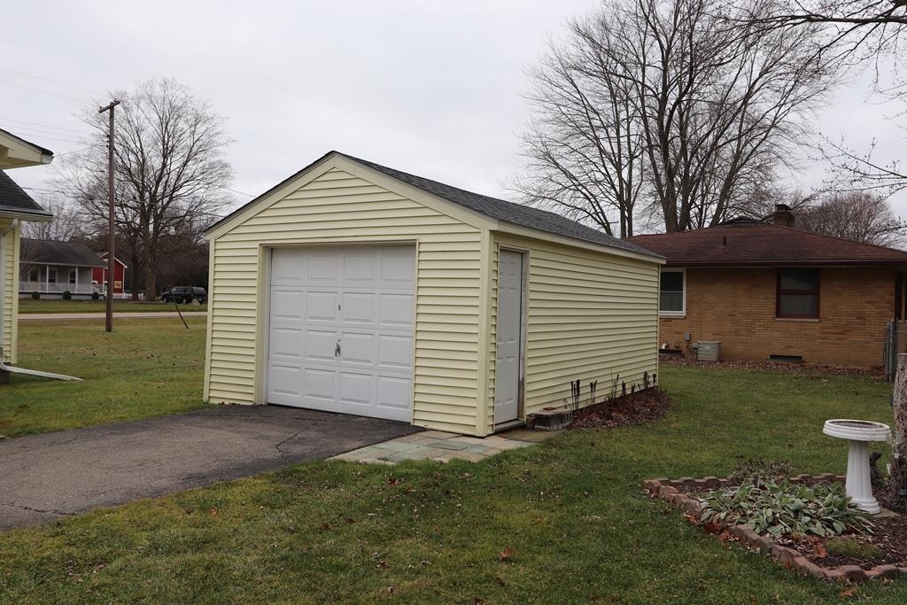 5469 East Potter Road Flint, MI 48506 - Photo 30 of 31