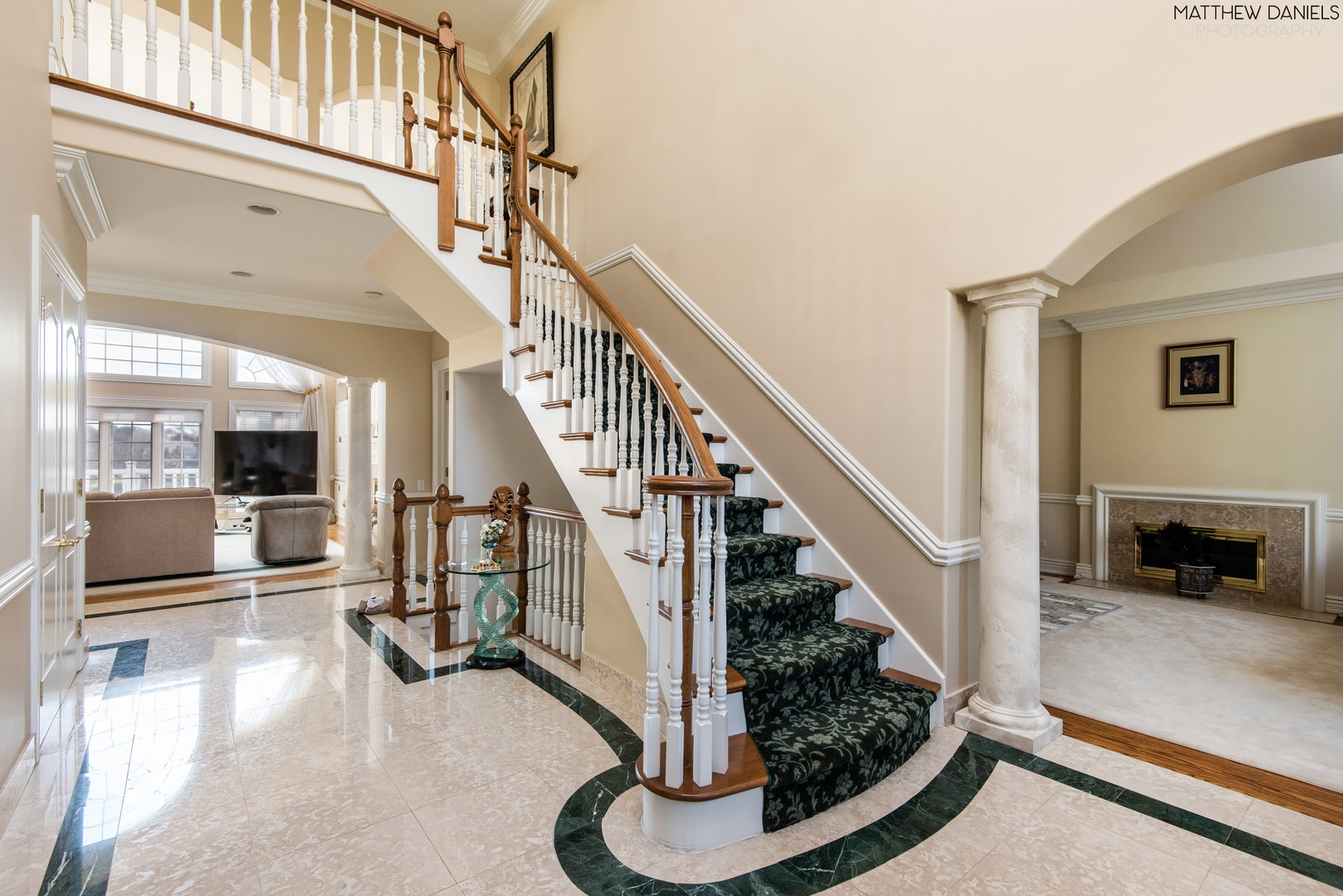 9291 Cascade Circle Burr Ridge, IL 60527 - Photo 3 of 25 Gallery Image 3