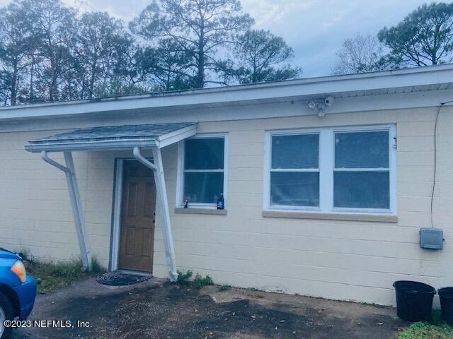 6410 Kennerly Road Jacksonville, FL 32216 - Photo 5 of 29 IMG_0744