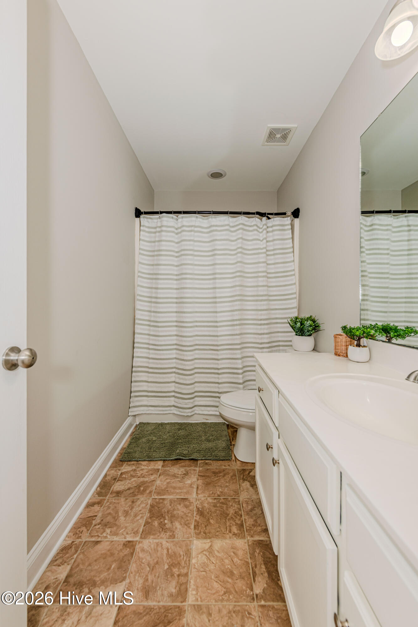 673 Morris Landing Road Holly Ridge, NC 28445 - Photo 63 of 125 Upstairs hall bathroom