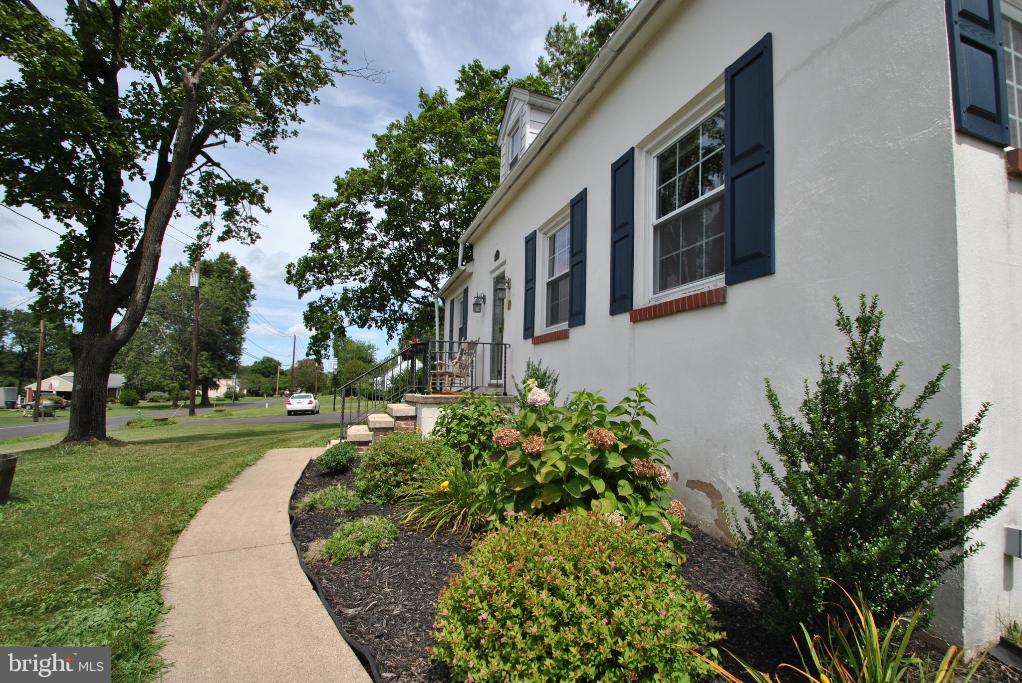 633 Portzer Road Quakertown, PA 18951 - Photo 3 of 30 Gallery Image 3