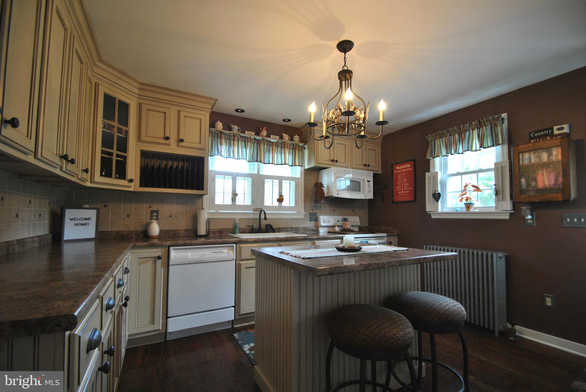 633 Portzer Road Quakertown, PA 18951 - Photo 10 of 30 Gallery Image 10