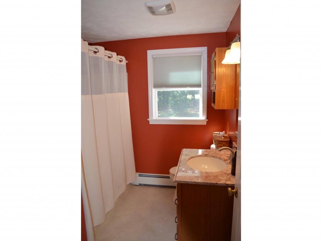 414 Davison Road Henniker, NH 03242 - Photo 19 of 36 Gallery Image 19