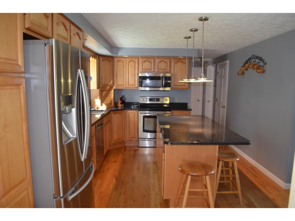414 Davison Road Henniker, NH 03242 - Photo 5 of 36 Gallery Image 5