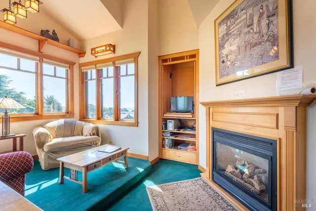 $1,875,000 | 44920 Little Lake Road, Mendocino, CA 95460