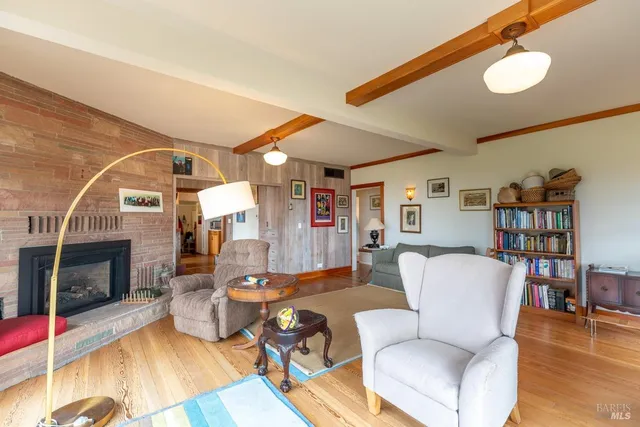 $1,875,000 | 44920 Little Lake Road, Mendocino, CA 95460