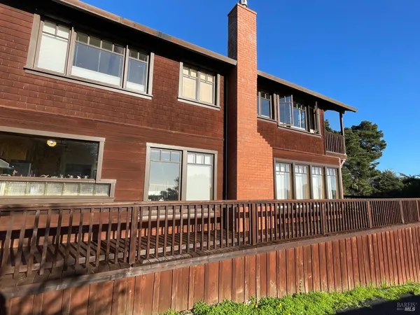 $1,850,000 | 44920 Little Lake Road, Mendocino, CA 95460