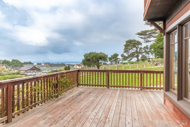 $1,895,000 | 44920 Little Lake Road, Mendocino, CA 95460
