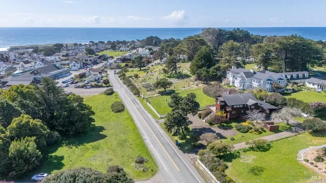 $1,895,000 | 44920 Little Lake Road, Mendocino, CA 95460