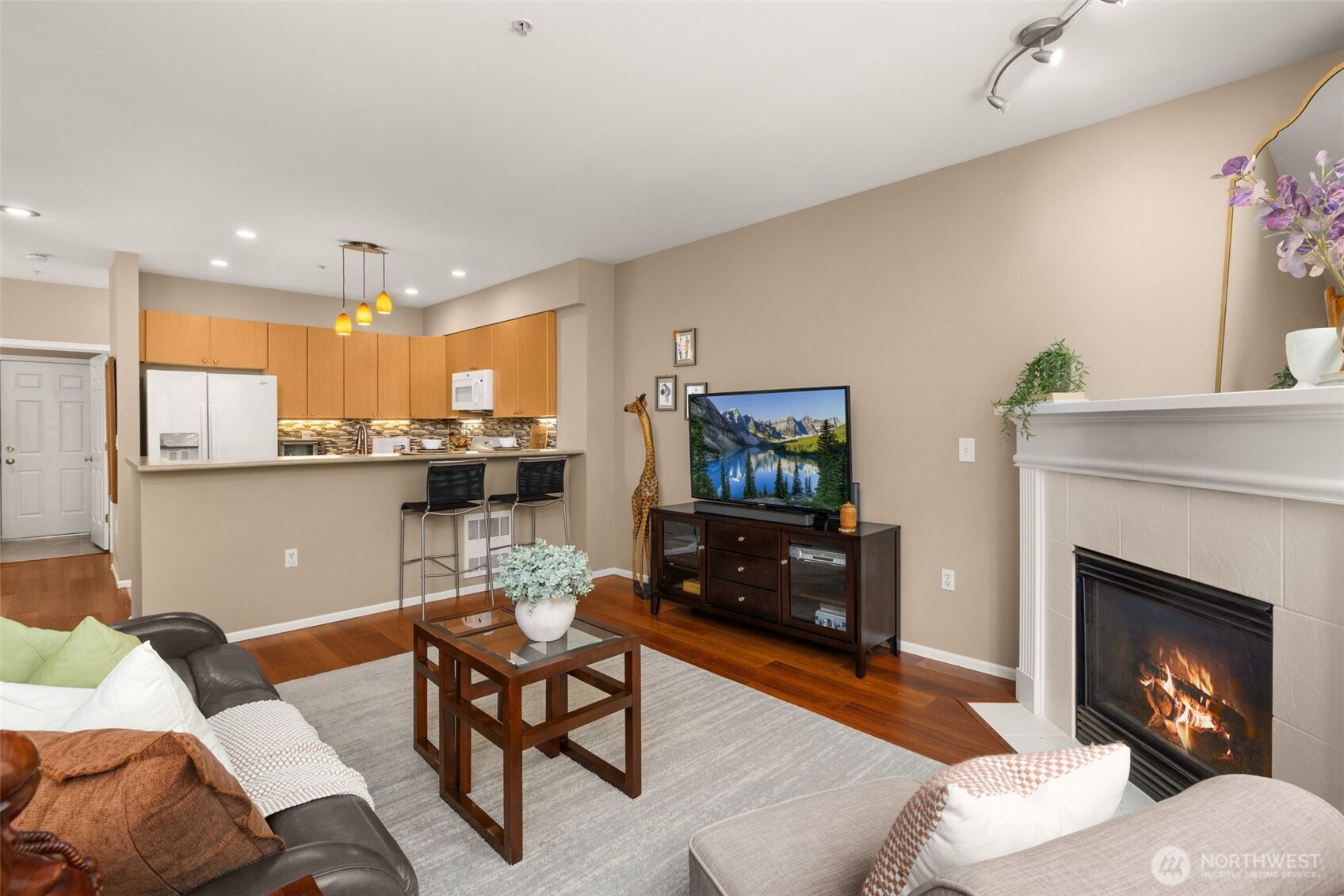 5100 Talbot Place South, Unit D Renton, WA 98055 - Photo 7 of 32 Gallery Image 7