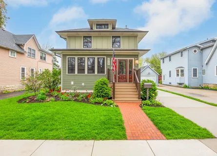$720,000 | 4720 Forest Avenue, Downers Grove, IL 60515