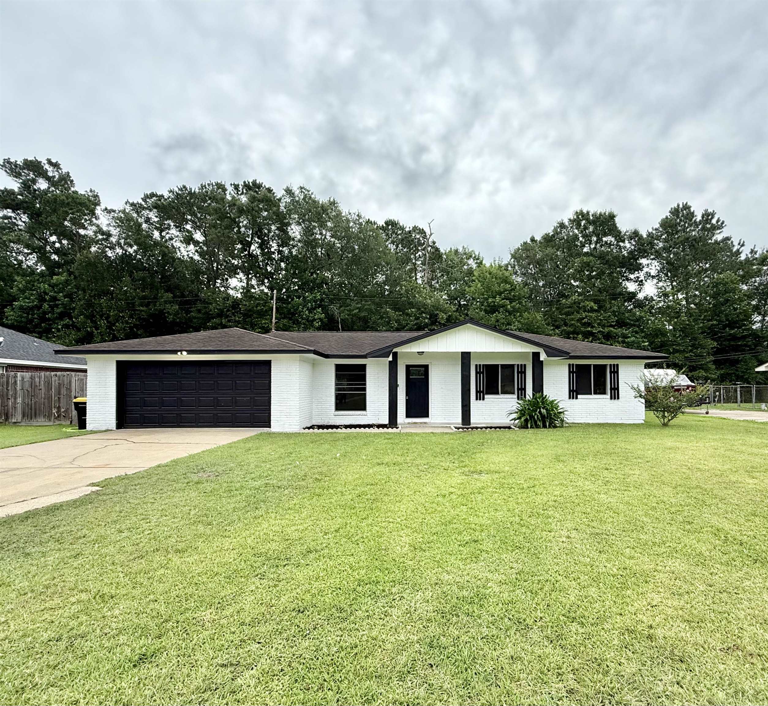 515 Concord Street Vidor, TX 77662 - Photo 1 of 1