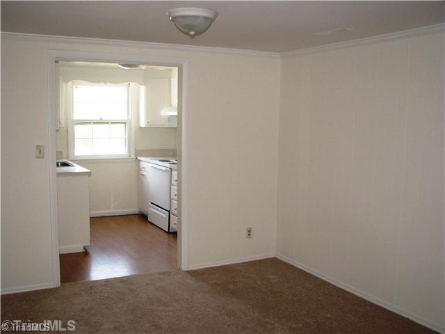 2906 St Marks Road Southwest, Unit D Winston-Salem, NC 27103 - Photo 4 of 11 Dining Room.