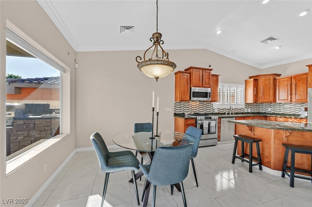 904 Rhyolite Terrace Henderson, NV 89011 - Photo 8 of 44 Gallery Image 8