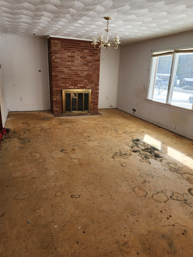 863 Old Wilderness Road Saltville, VA 24370 - Photo 10 of 27 Gallery Image 10