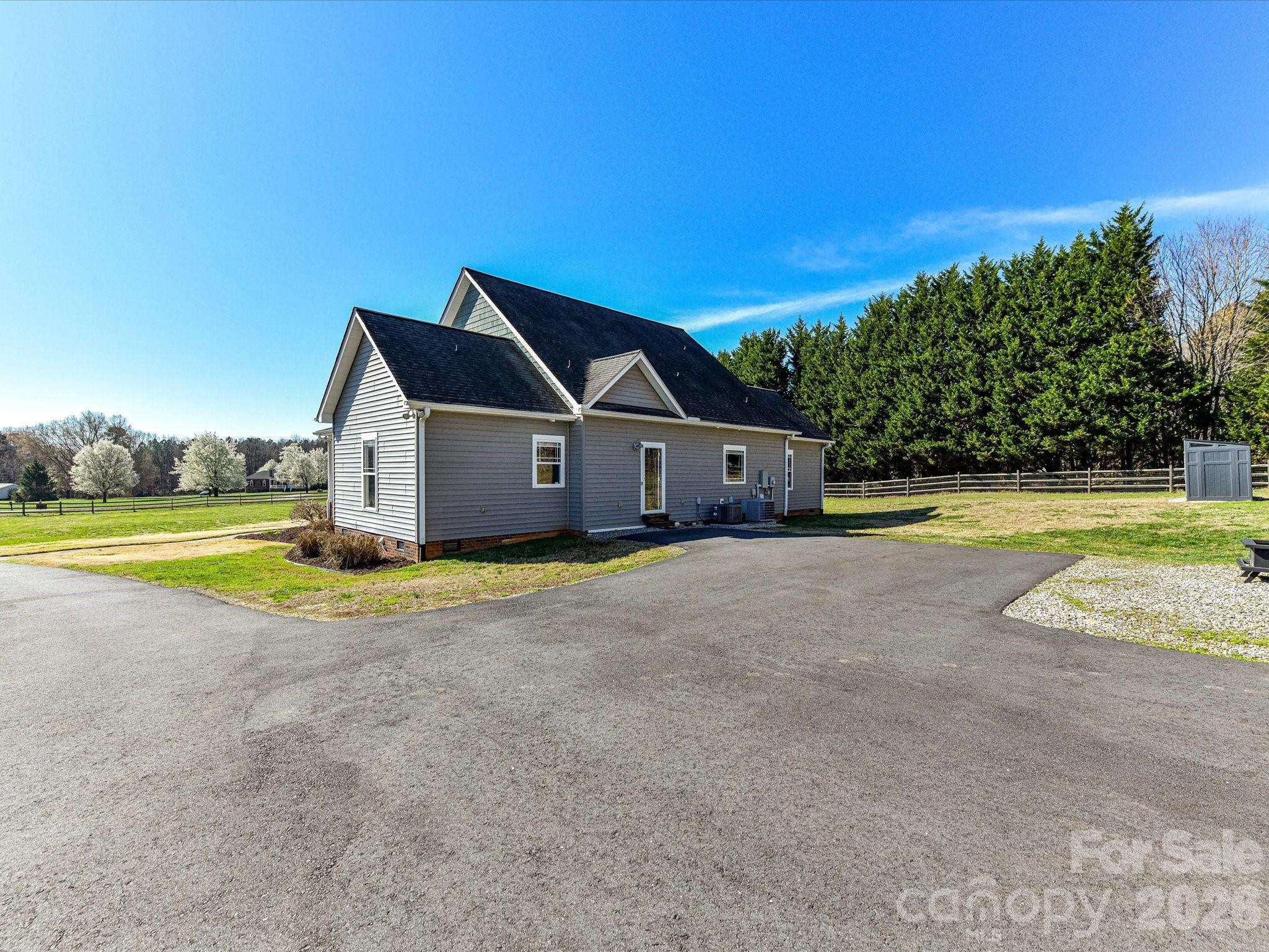 4566 Little Mountain Road Catawba, NC 28609 - Photo 18 of 48