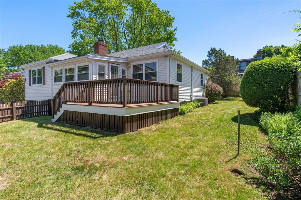 66 Overlook Road Marblehead, MA 01945 - Photo 3 of 34