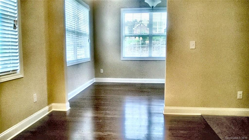 9234 Inverness Bay Road Charlotte, NC 28278 - Photo 11 of 24 Gallery Image 11