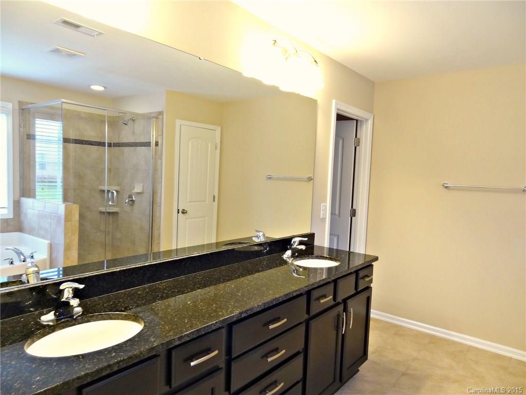 9234 Inverness Bay Road Charlotte, NC 28278 - Photo 19 of 24 Gallery Image 19