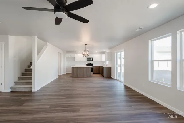 $444,990 | 756 Strike Eagle Street, Mountain Home, ID 83647