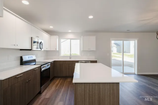 $444,990 | 756 Strike Eagle Street, Mountain Home, ID 83647