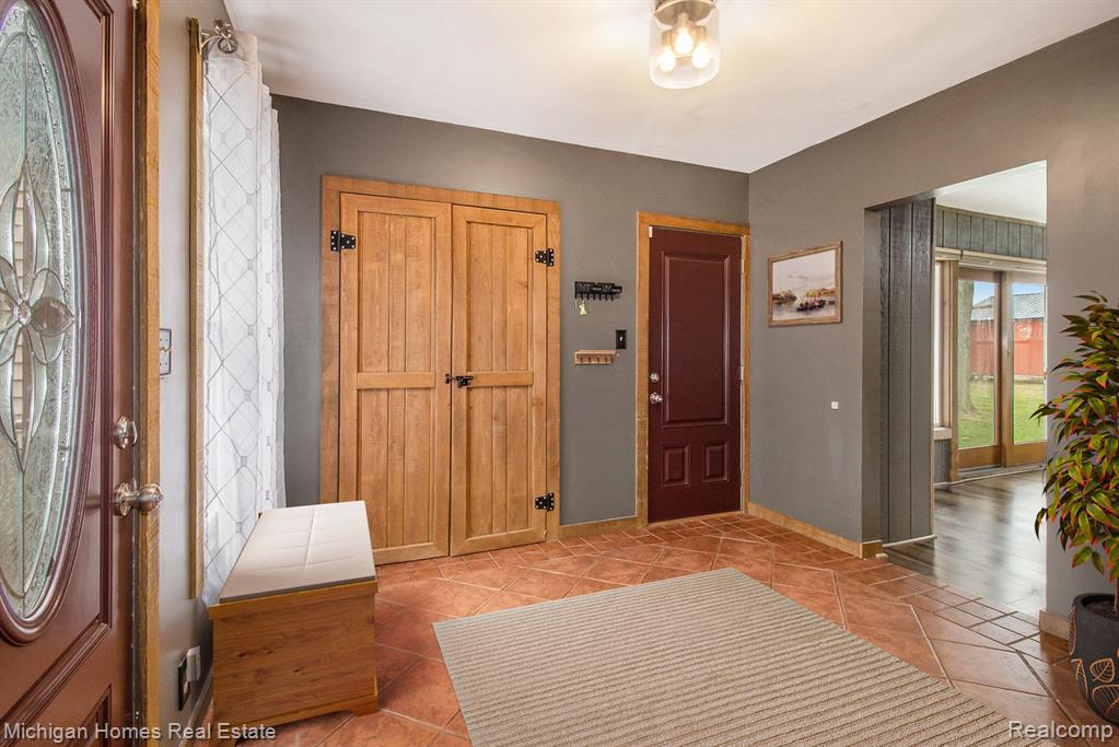 3915 North Latson Road Howell, MI 48855 - Photo 14 of 53