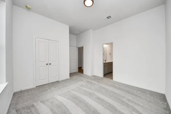 $299,900 | 409 Legacy Point Drive, Unit B, Sealy, TX 77474