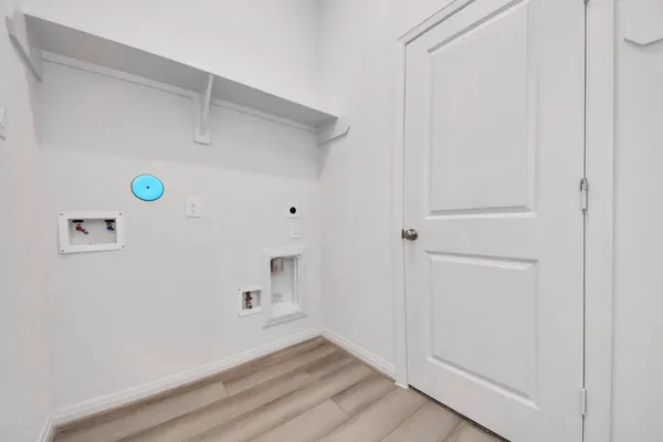 $299,900 | 409 Legacy Point Drive, Unit B, Sealy, TX 77474