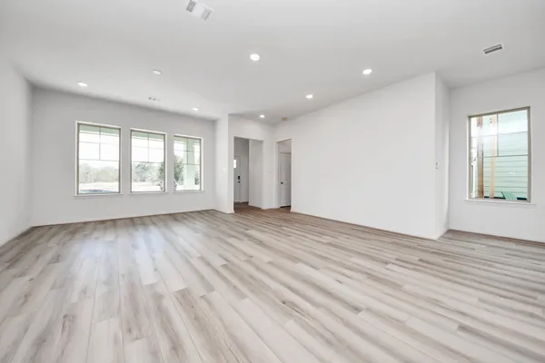 $299,900 | 409 Legacy Point Drive, Unit B, Sealy, TX 77474