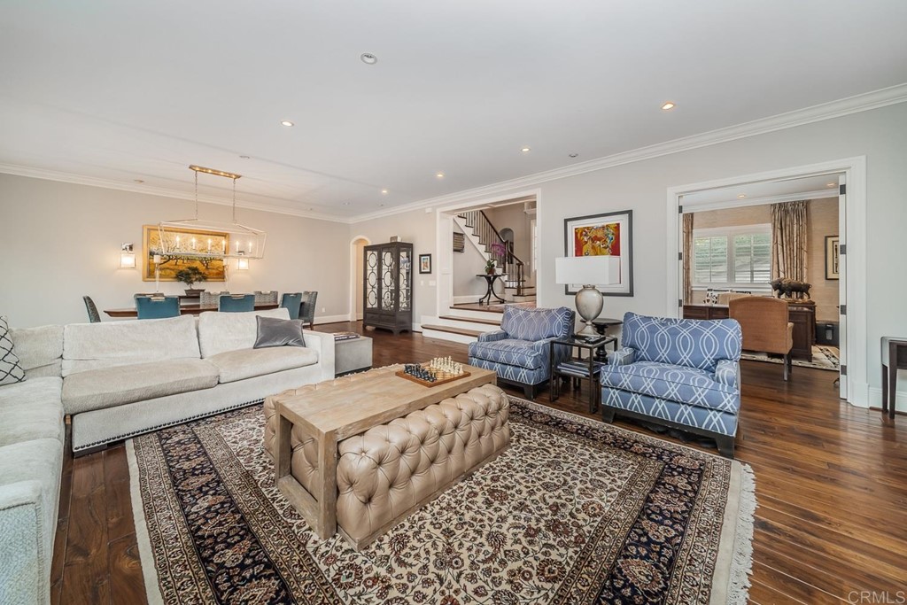 7695 Hillside Drive La Jolla, CA 92037 - Photo 13 of 39