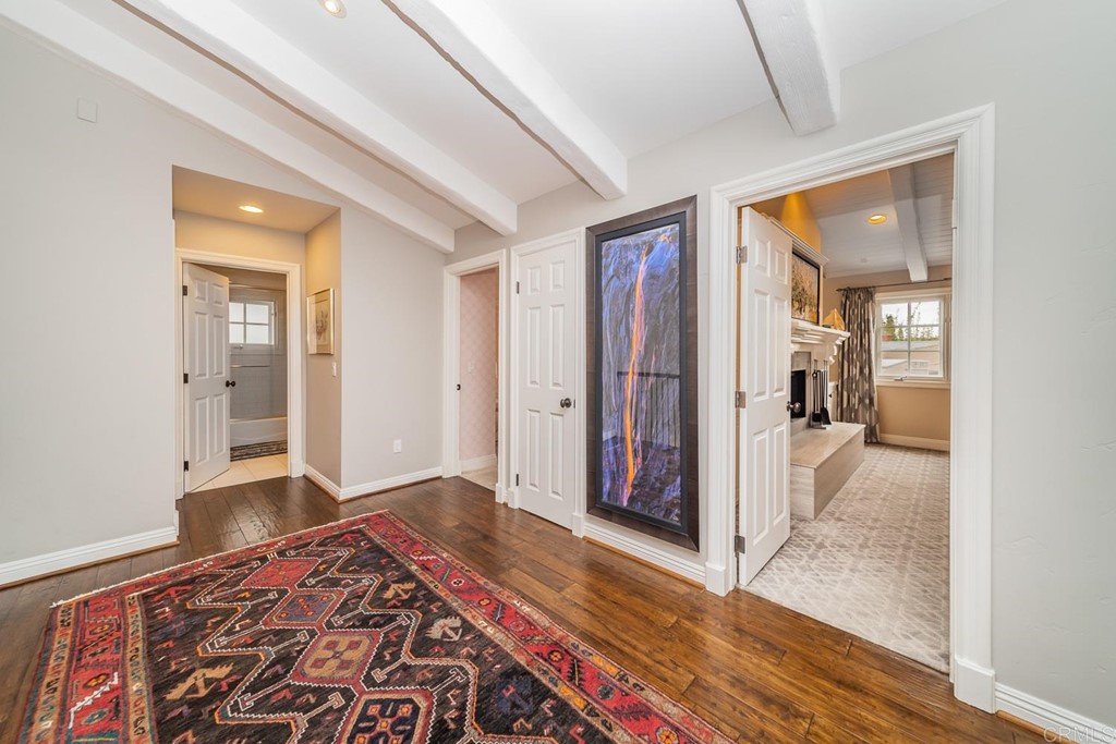 7695 Hillside Drive La Jolla, CA 92037 - Photo 34 of 39