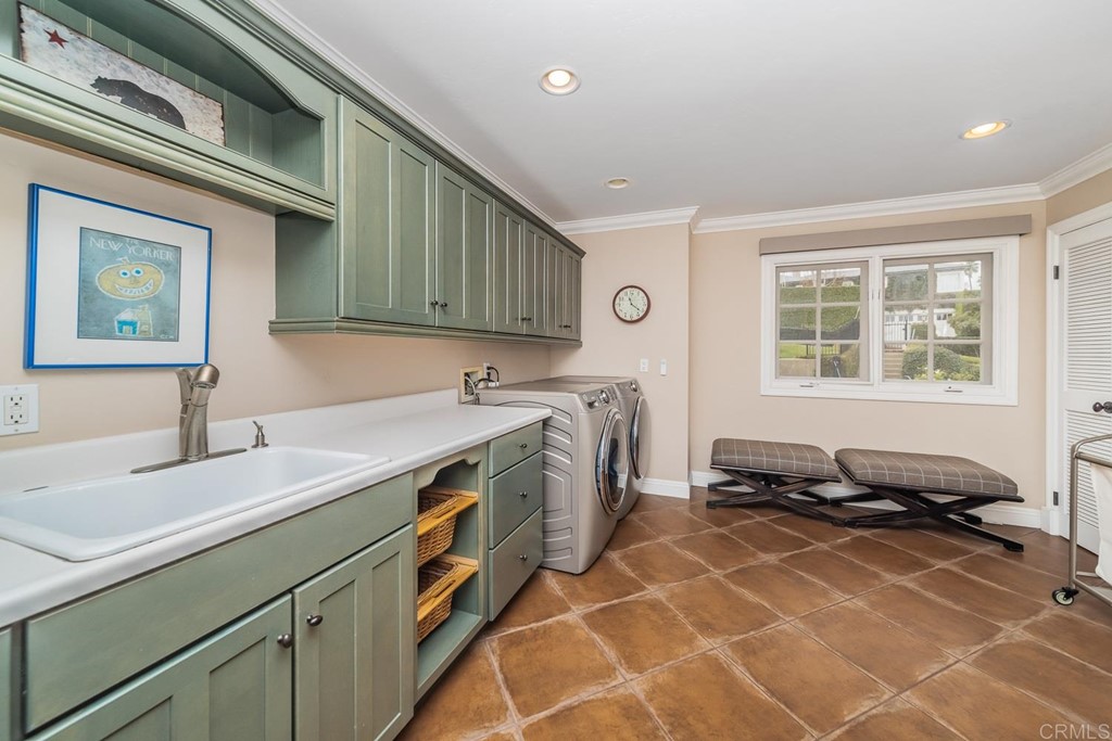 7695 Hillside Drive La Jolla, CA 92037 - Photo 36 of 39