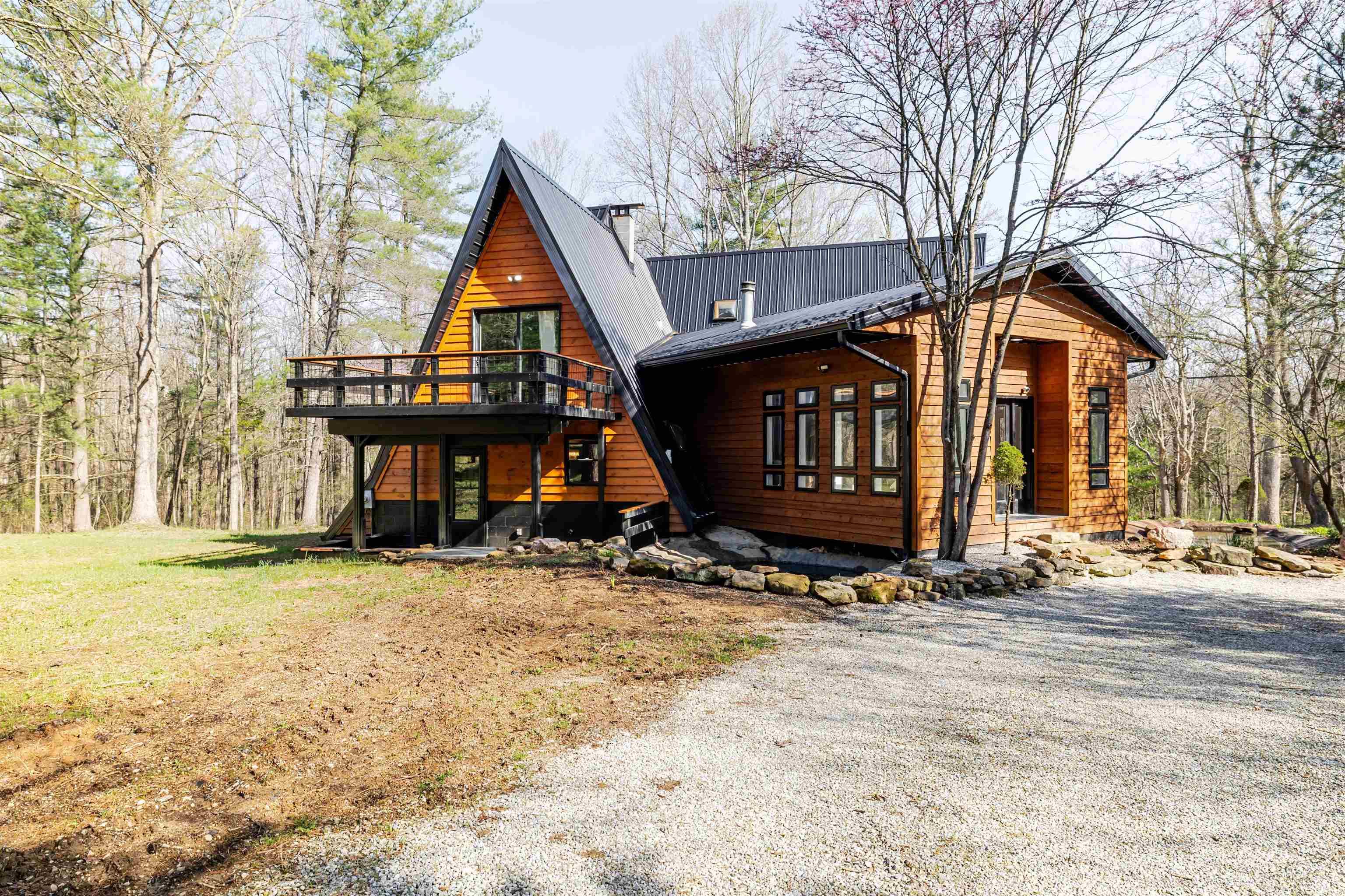 123 Empire Lane Bedford, IN 47421 - Photo 2 of 36