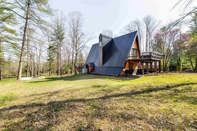 $729,000 | 123 Empire Lane, Bedford, IN 47421