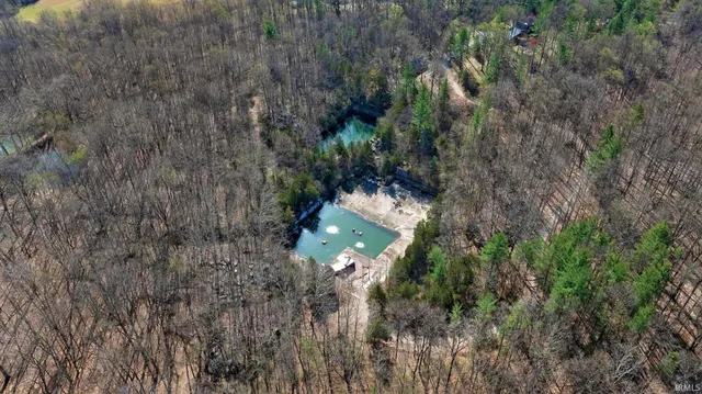 $729,000 | 123 Empire Lane, Bedford, IN 47421