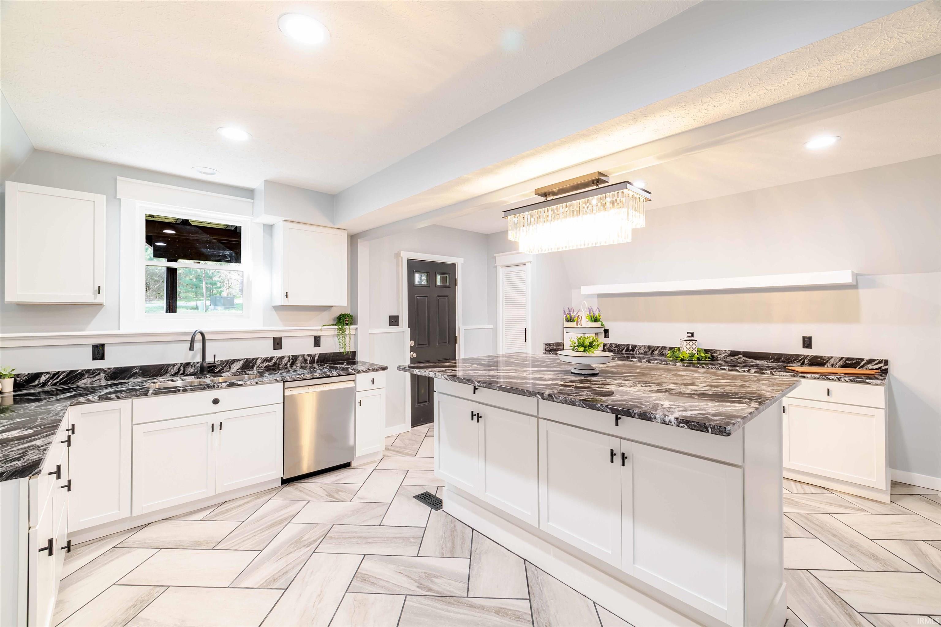 123 Empire Lane Bedford, IN 47421 - Photo 10 of 36