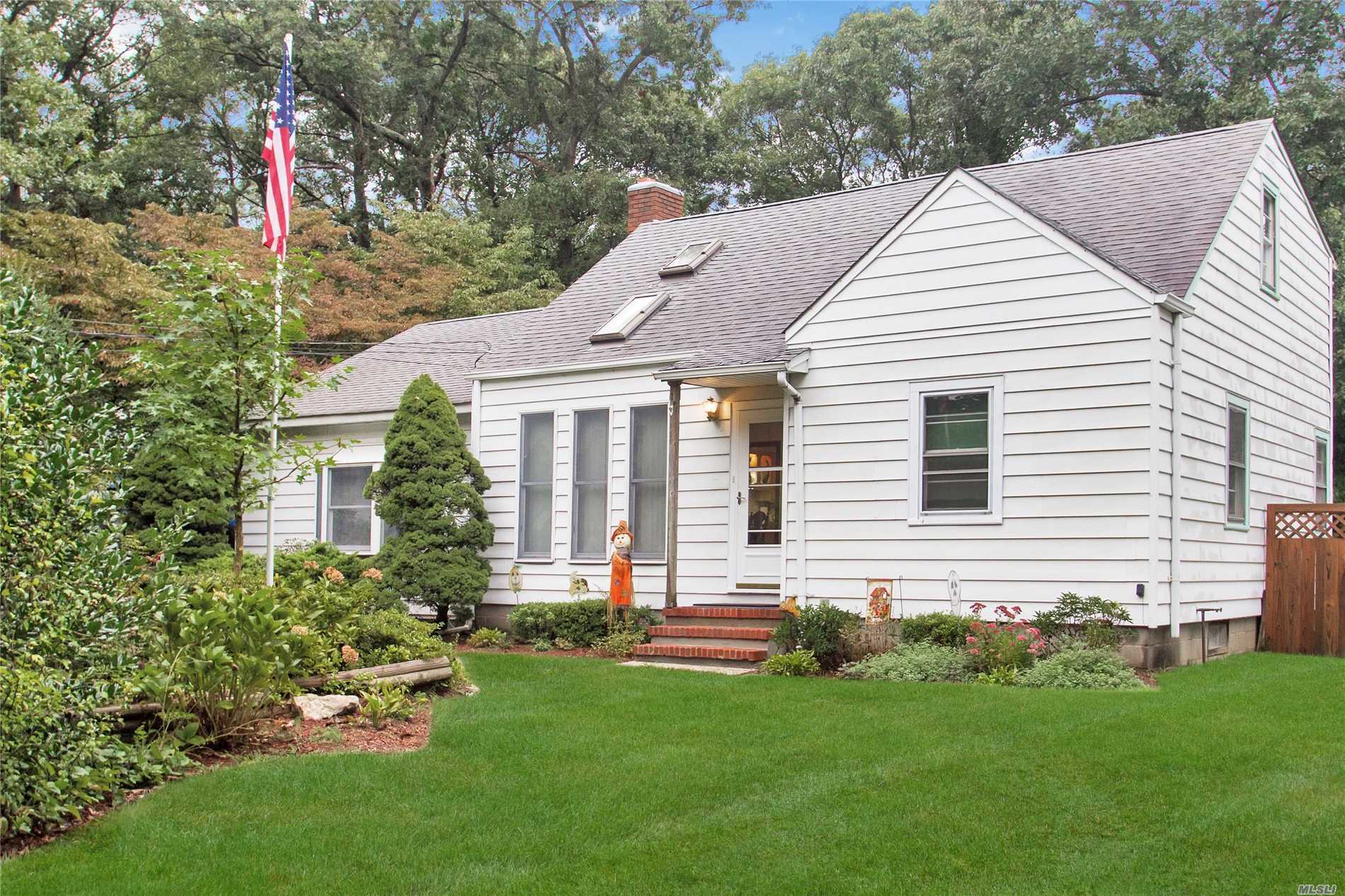 7 Forest Road Centereach, NY 11720 - Photo 1 of 1 Gallery Image 1