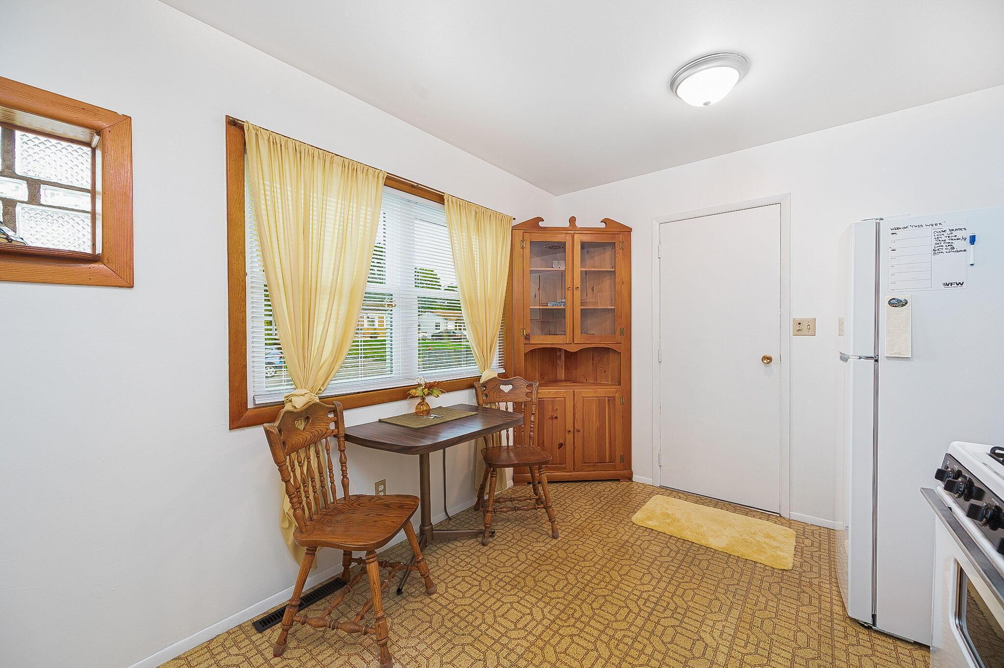 3882 Atkinson Road Columbus, OH 43232 - Photo 10 of 32 11-web-or-mls-3889 Atkinson Rd-11