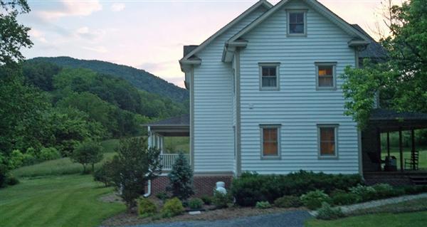 890 Buffalo Road Buchanan, VA 24066 - Photo 2 of 28 890buffaloroad_01_46035_S