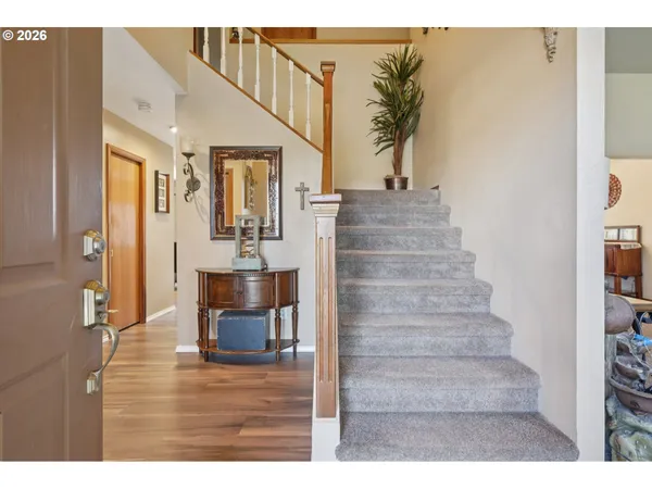 a view of entryway and hall