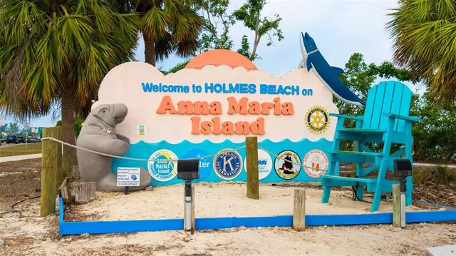 a street sign that is on the wall