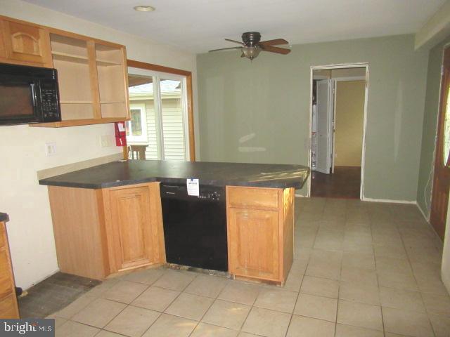 830 Jarvis Road Sicklerville, NJ 08081 - Photo 6 of 11 Kitchen